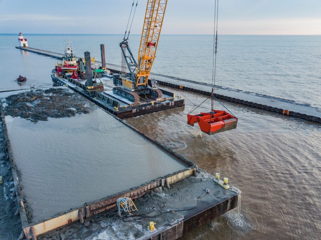 Dredging,Operation,In,Kewaunee,Harbor,On,Lake,Michigan,,Kewaunee,,Wisconsin.